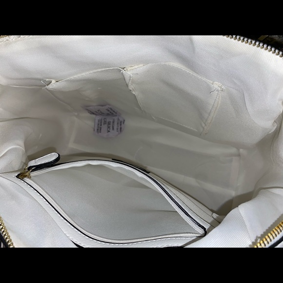 Mossimo White Purse - Picture 5 of 6